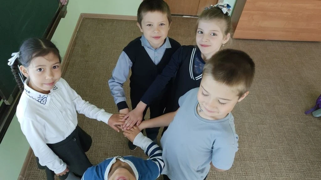 😍Сегодня состоялось занятие из цикла "Разговоры о важном" на очень душевную тему - "Це...