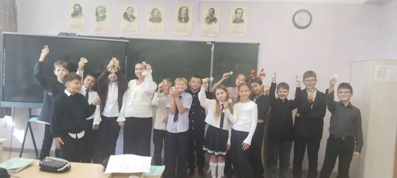 📚 Сегодня, в Международный день родного языка, в нашей школе царила особенная атмосфер...