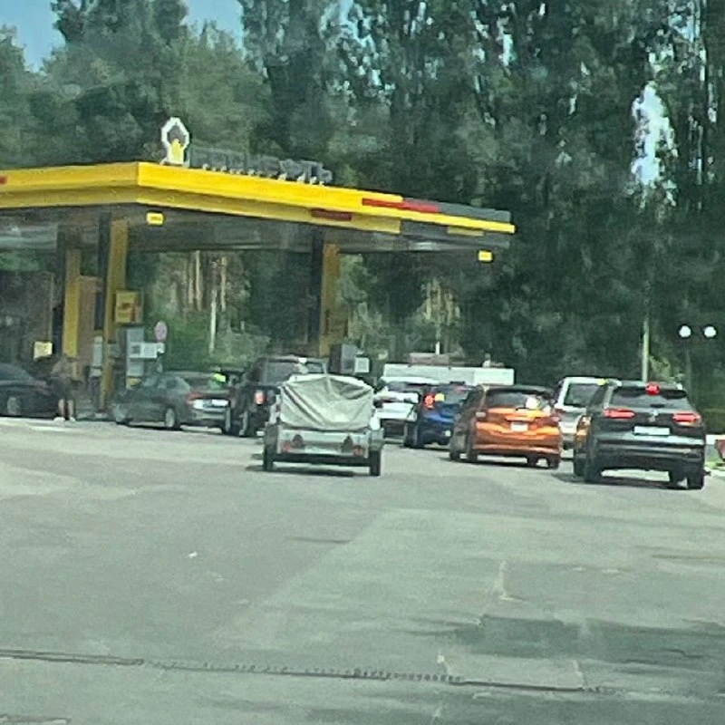⚡️Воронежские власти призывают не нагнетать ажиотаж на автозаправках

Ограничения на продажу бензина