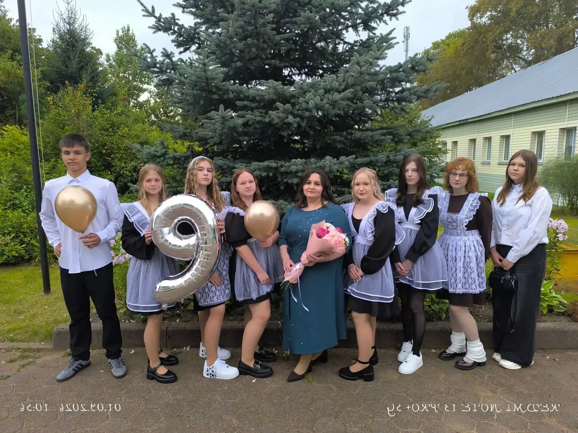 🎓 Сегодня в нашей школе прошла торжественная линейка, посвящённая Дню знаний! 🎉