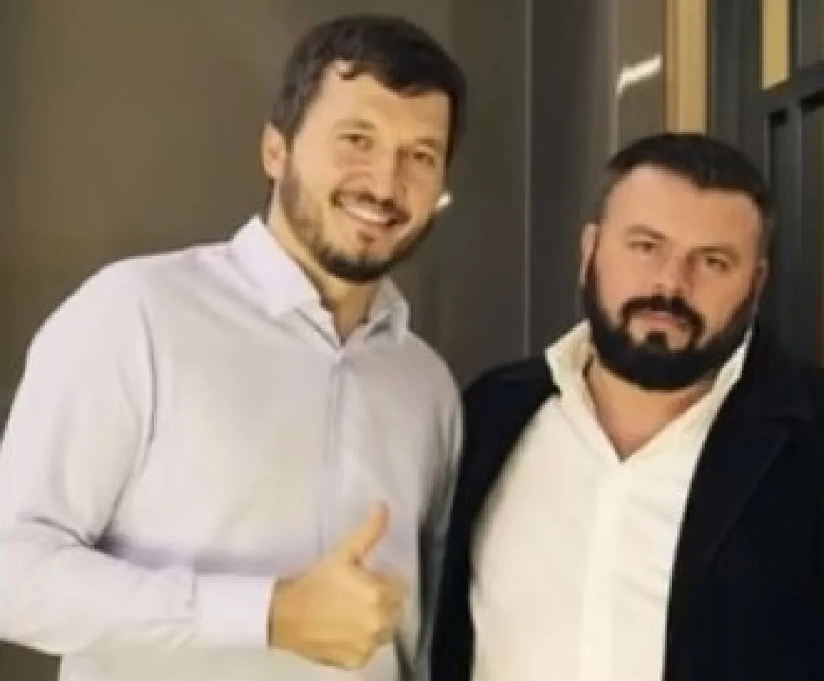 СМИ: знакомый Лежнева Бурцев бывал в бегах еще до Красного моста
https://newsorel.ru/fn_1886189.html