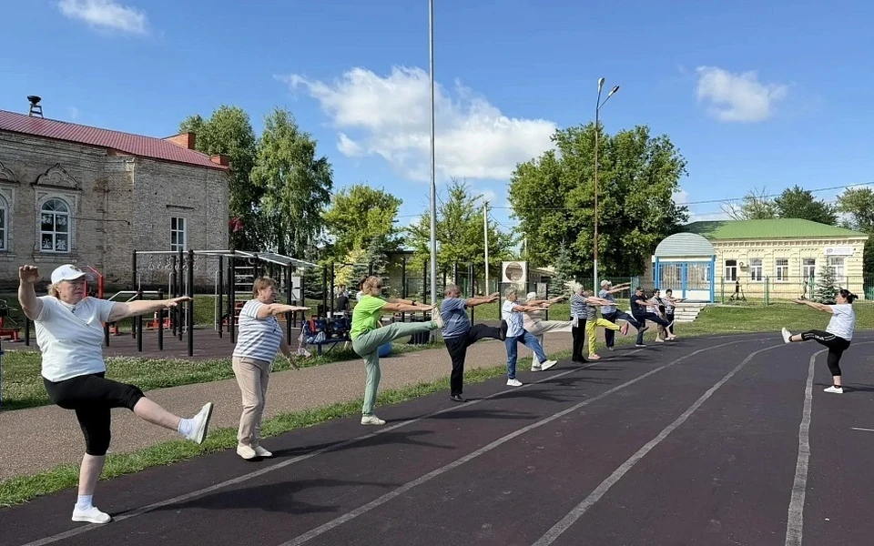 👴👵 107 долгожителей и автоматические надбавки: как в Оренбуржье поддерживают старшее ...
