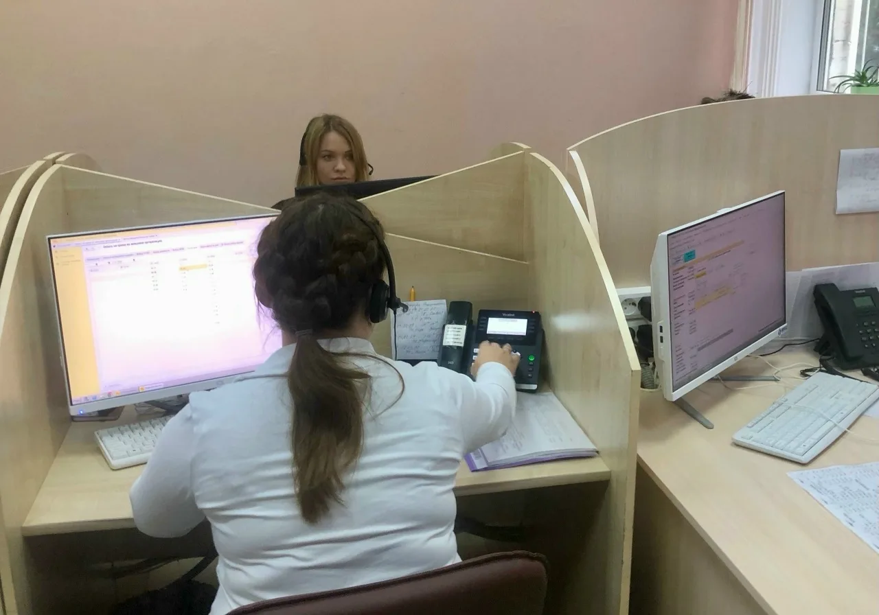 Сегодня в ЦГКБ на Зелинского, 11 заработал свой колл-центр.