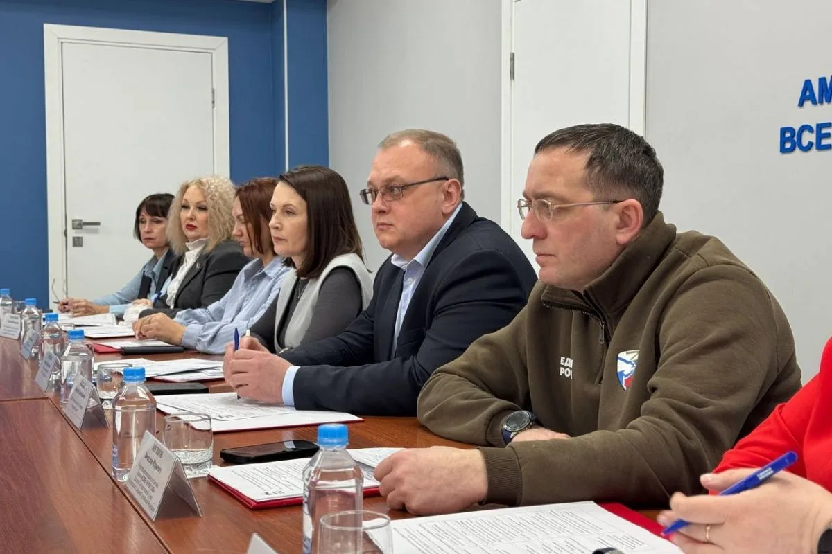 От юриста до министра: на этой неделе амурчан проконсультируют по проблемам ЖКХ   Отвечать на вопрос