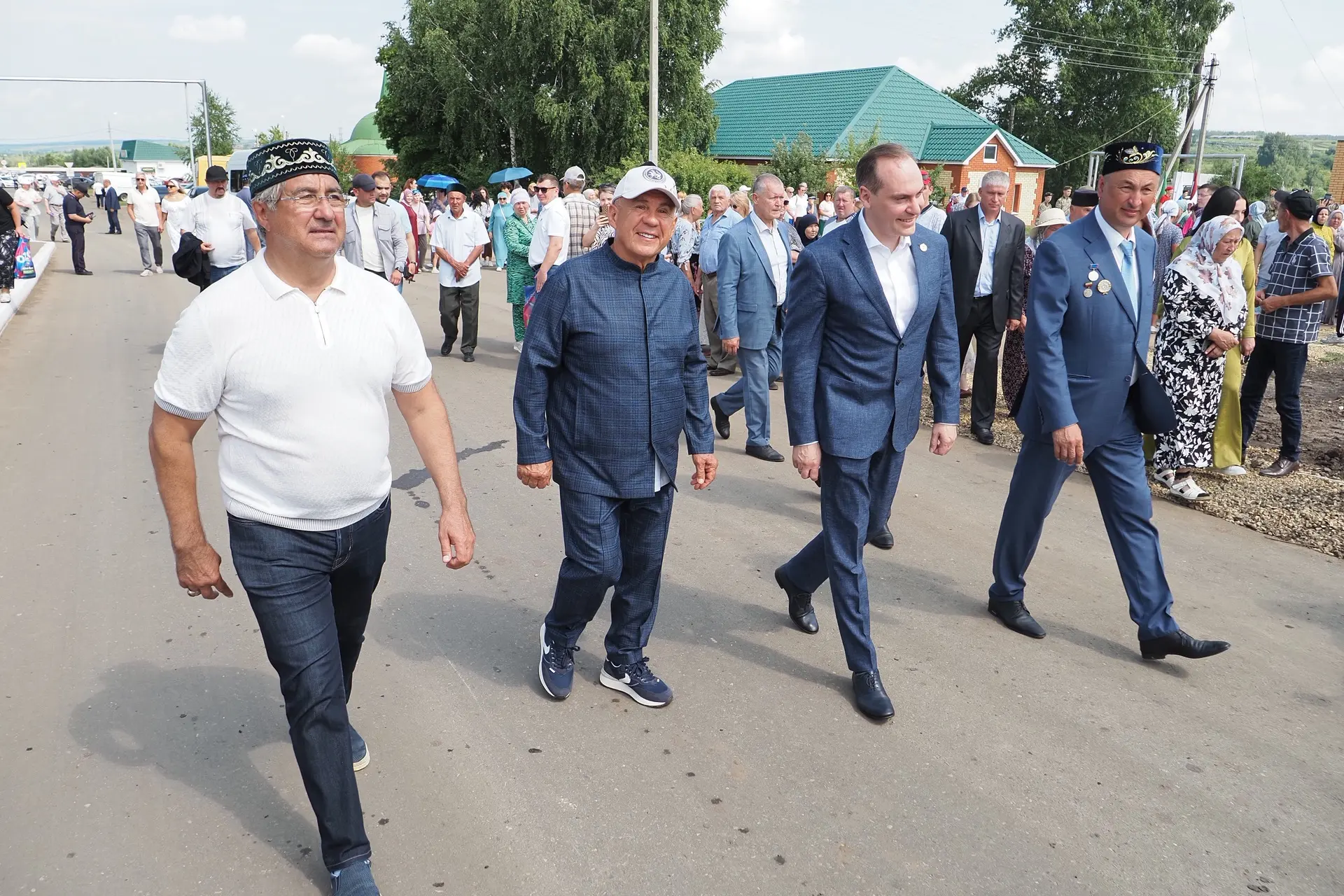 🤝 Встретили дорогих соседей - гостей из Республики Татарстан! С Раисом Татарстана Руст...