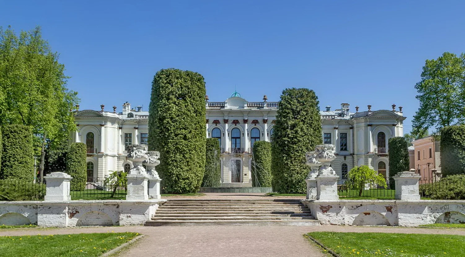🌳 Атмосферное место для прогулки в Москве 

Усадьба Петровско-Разумовское — одно из самых атмосферн