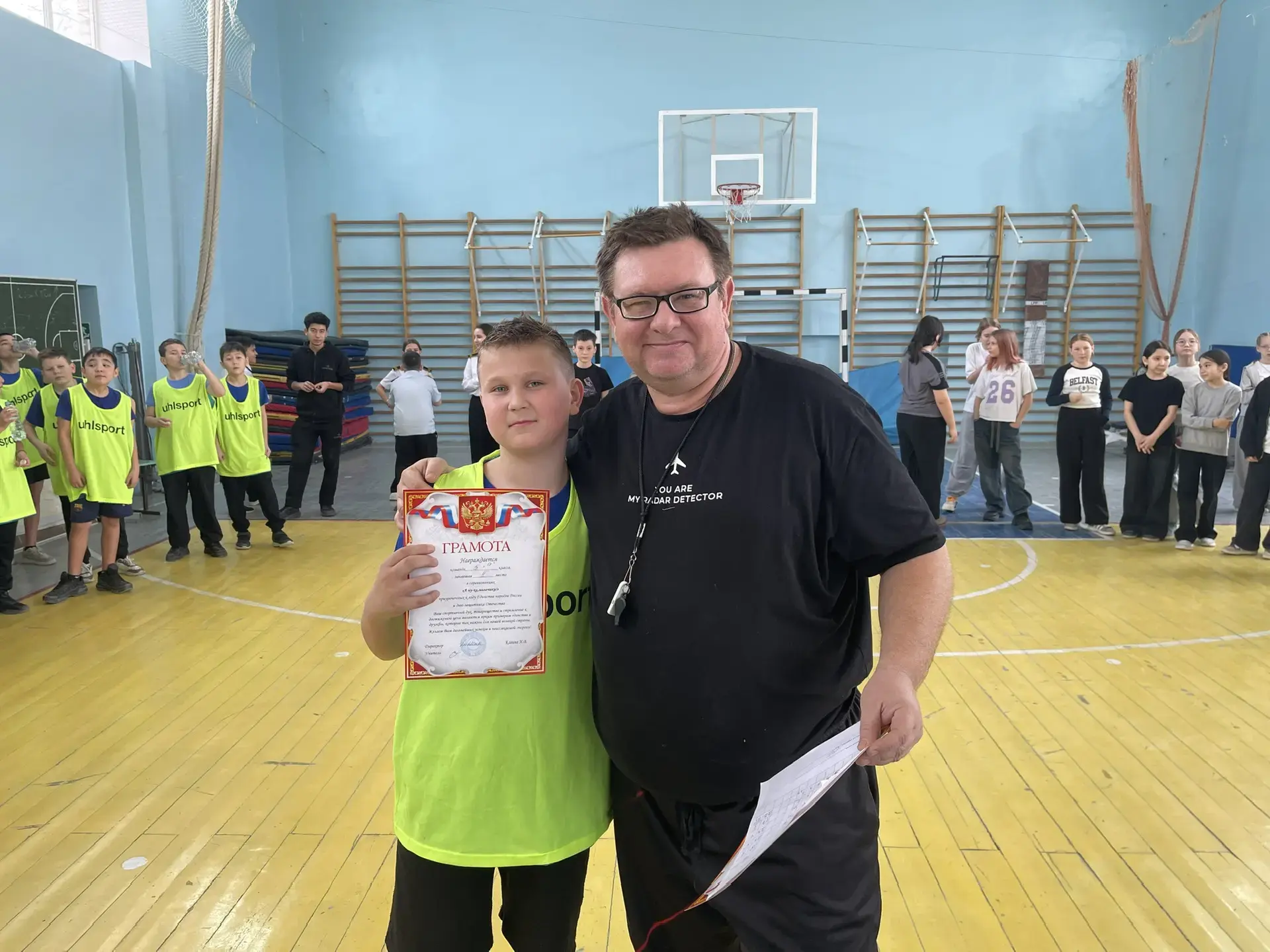 🇷🇺 Вперед, к победе! Игры «А ну-ка, мальчики!» в честь Года Единства народов России и Дня защитника 