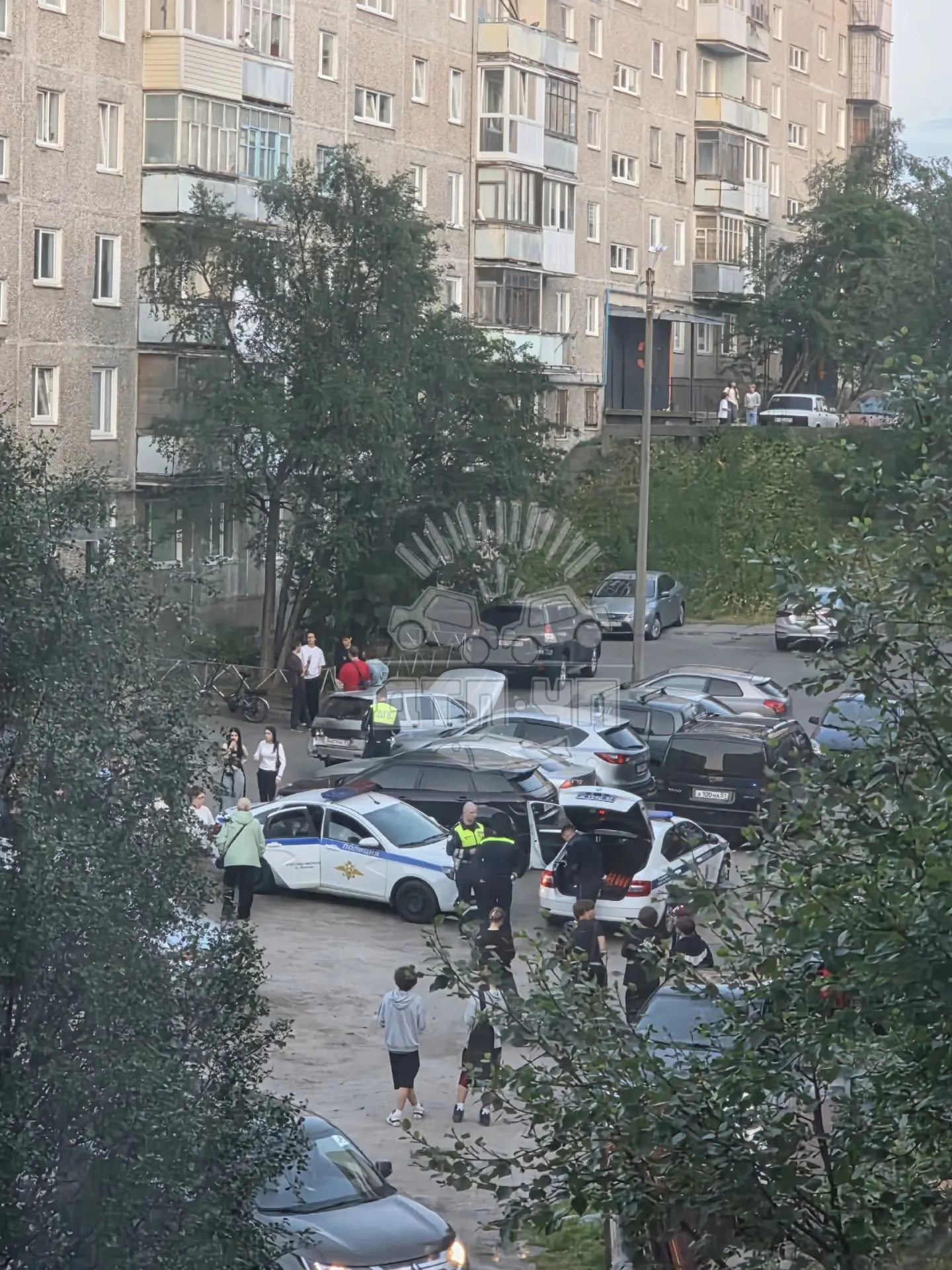 🤯Пост от подписчика: 

В результате погони за подростками на Lada 2111,на улице Бабикова 8 они попа