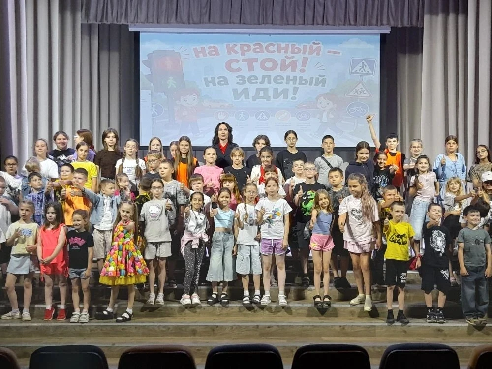 Безопасные каникулы – залог отличного отдыха бузулукских детей

ДК «Машиностроитель» собрал в своем 