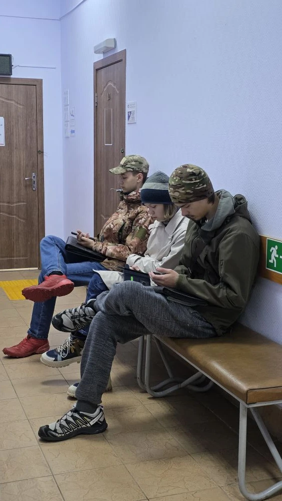 И так. Планы на сегодня:
1) оформить документы в пенсионном фонде.
2) полцчить детскую карту в сберб