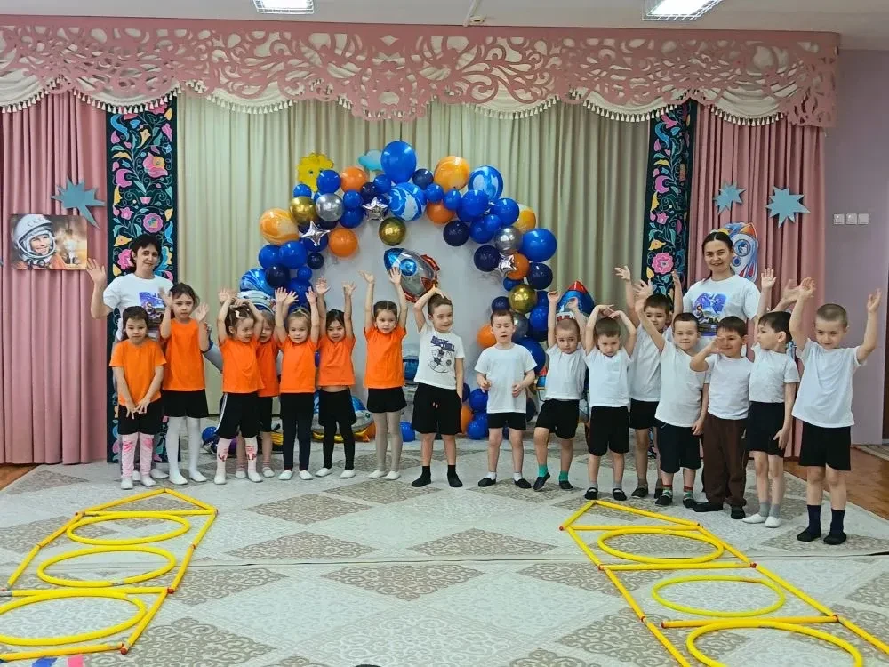 Космонавтика Көне 12 апрельдә билгеләп үтелә торган истәлекле дата.Нәкъ менә 1961 елның...