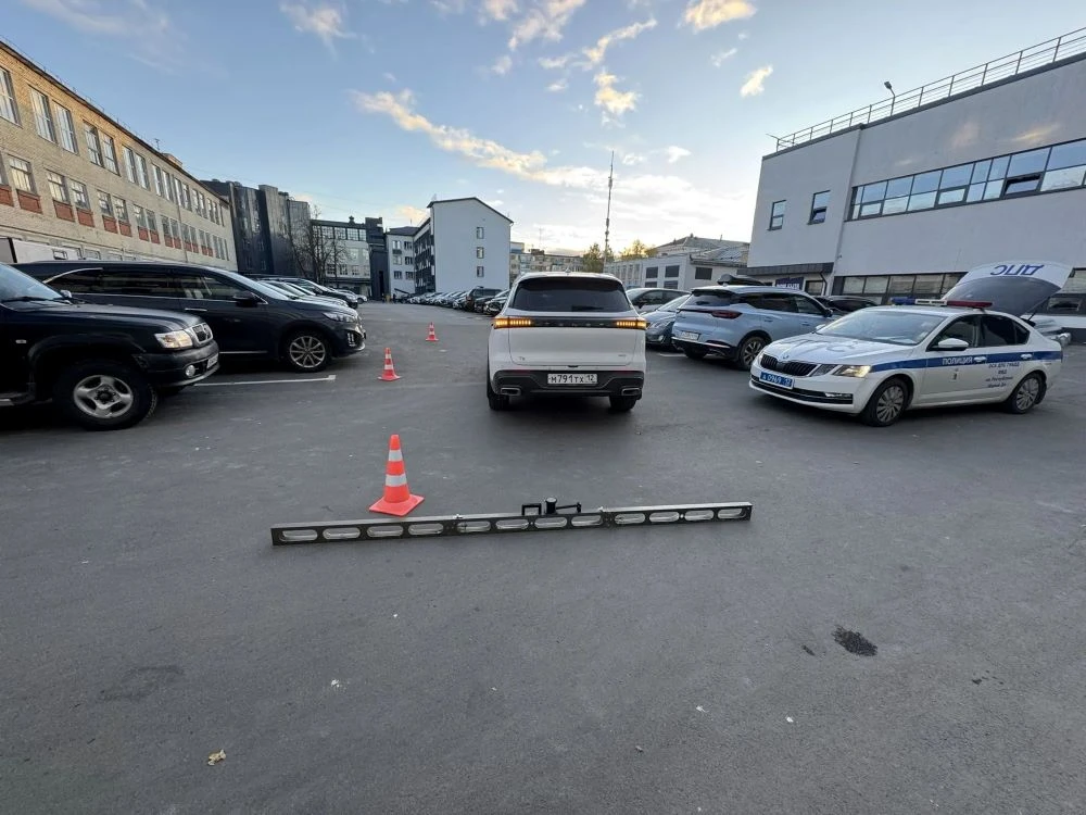 🚨 На парковке в Йошкар-Оле водитель сбил женщину