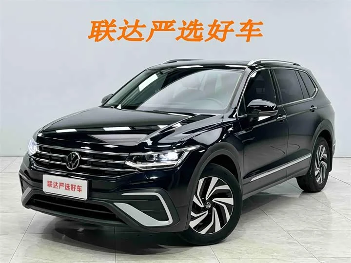 Tiguan L 2023 280TSI automatic two-wheel drive Tide creation Limited Edition

2022\10
25000 кm 
1,4T
