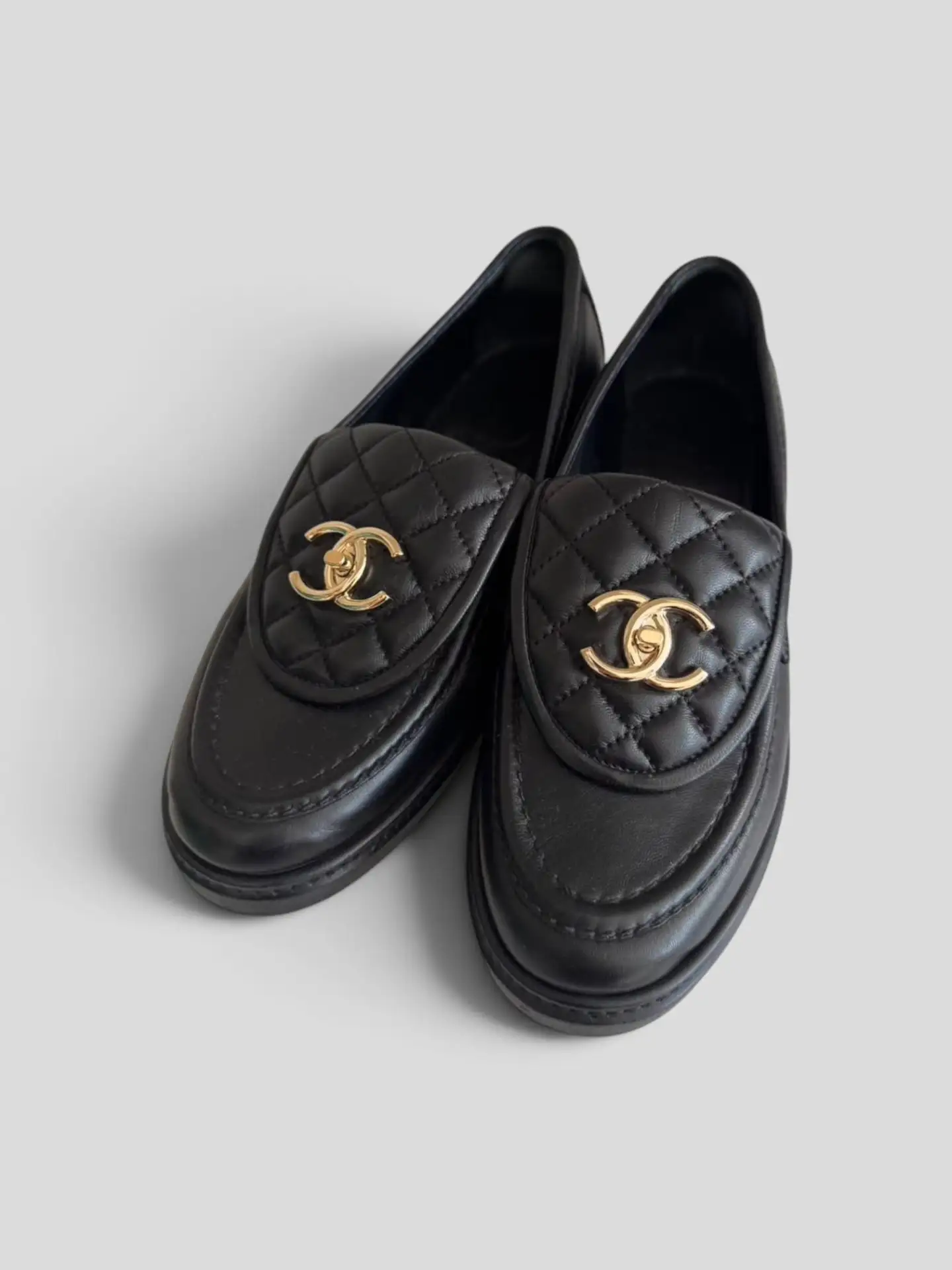 Лоферы Chanel в хорошем состоянии, маркировка 37,5.