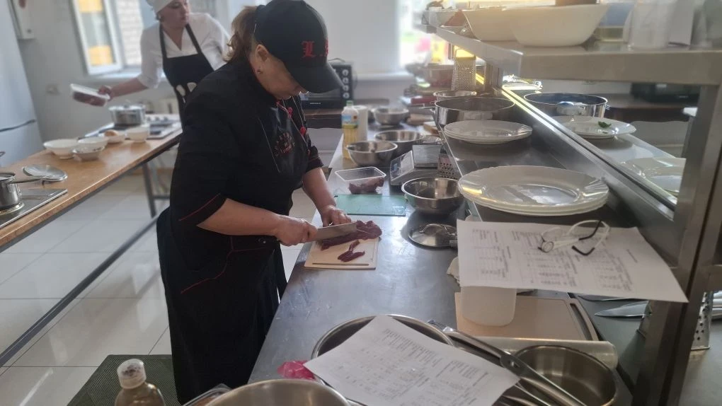 🧑‍🍳 В Запорожской области прошёл региональный этап конкурса «Лучший по профессии» в номинации «Повар
