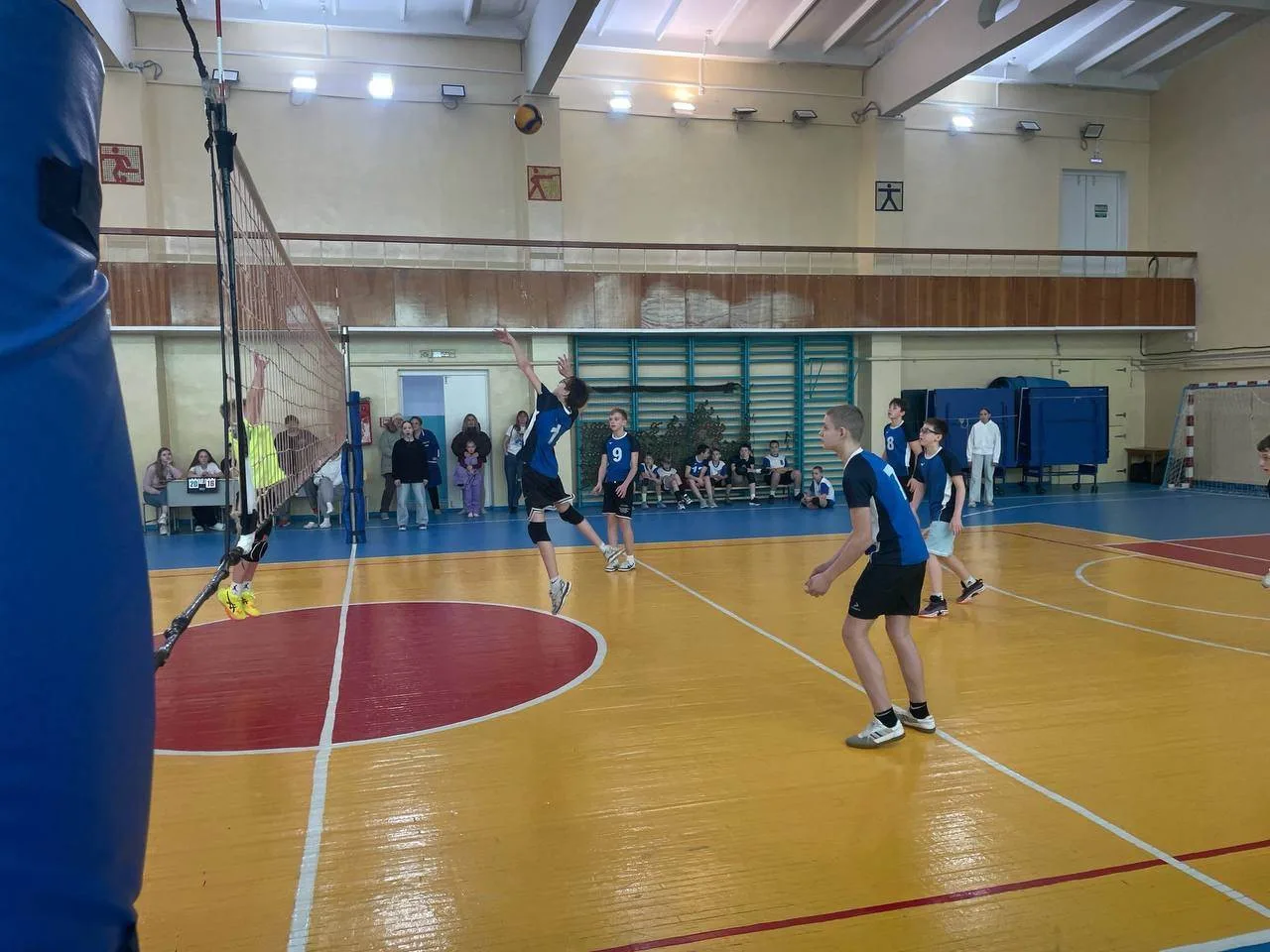 28 февраля 2026 года состоялись соревнования по волейболу среди юношеских команд, посвя...