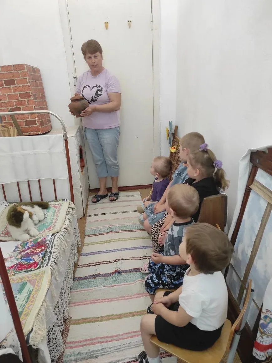 19 мая отмечает свой праздник царица русской избы - русская печь. И в нашем саду прошло...