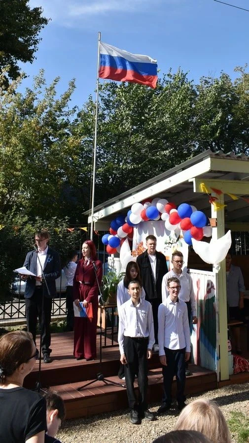 🎉 Ура! У нас прошла торжественная школьная линейка! 🎉