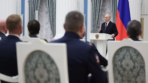 Три представителя Новосибирской области получили награды за воспитание героев СВО