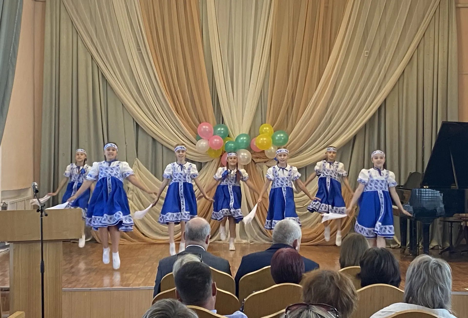 По традиции лучших представителей благородной профессии, которые не на словах, а на дел...