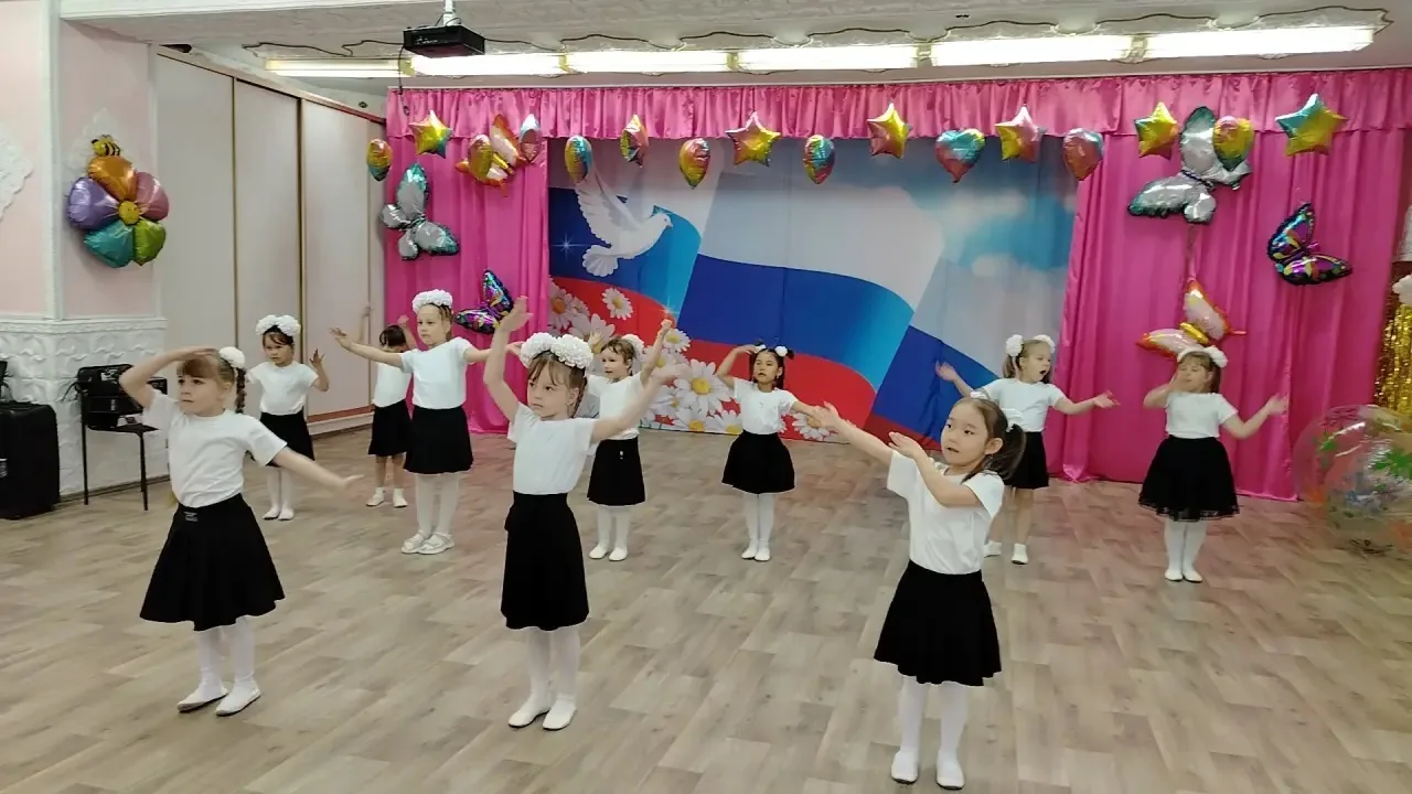 «С чего начинается Родина?»: яркий утренник ко Дню России прошел в 13-й группе
В преддверии одного и