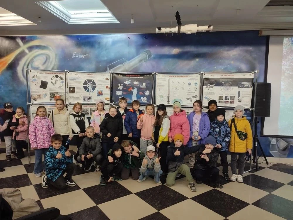 🚀 🦖Космос и динозавры: как ученики 2 «Г» класса открывали тайны Вселенной и Земли  ✨В жизни школьник