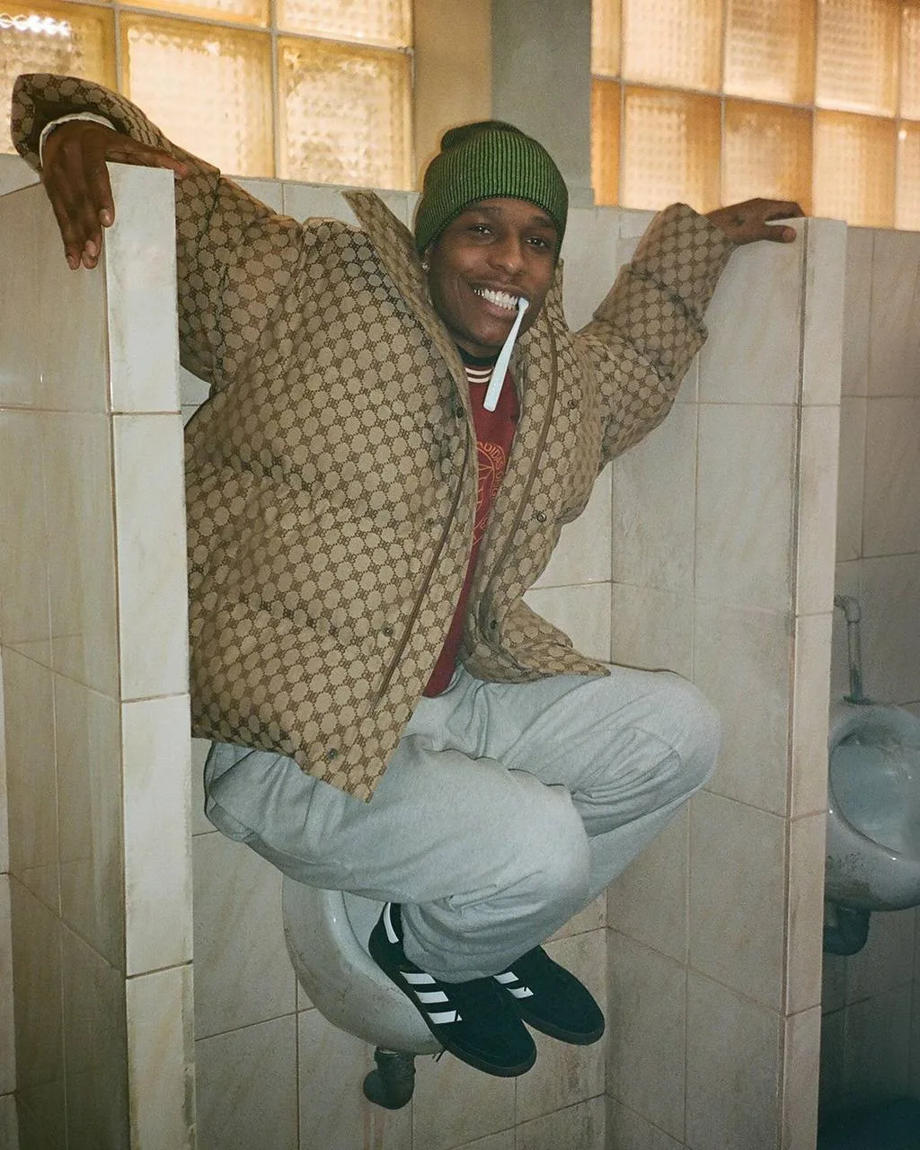 🎉 Сегодня A$AP Rocky отмечает день рождения, ему исполнилось 38 лет!