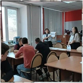 🚆 Инженерные каникулы: квиз, тренажёры и новые победы!  Во время инженерных каникул участники не тол