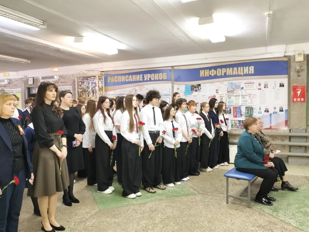 В лицее состоялась Линейка Памяти.🕊️ Сегодня мы вспоминаем выпускника нашего лицея гвардии рядового 