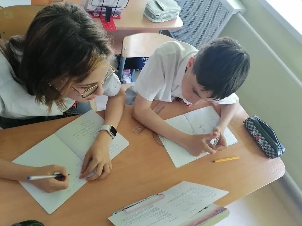 Прошло много лет, как закончилась Великая Отечественная война, но эхо ее до сих пор не затихает в лю