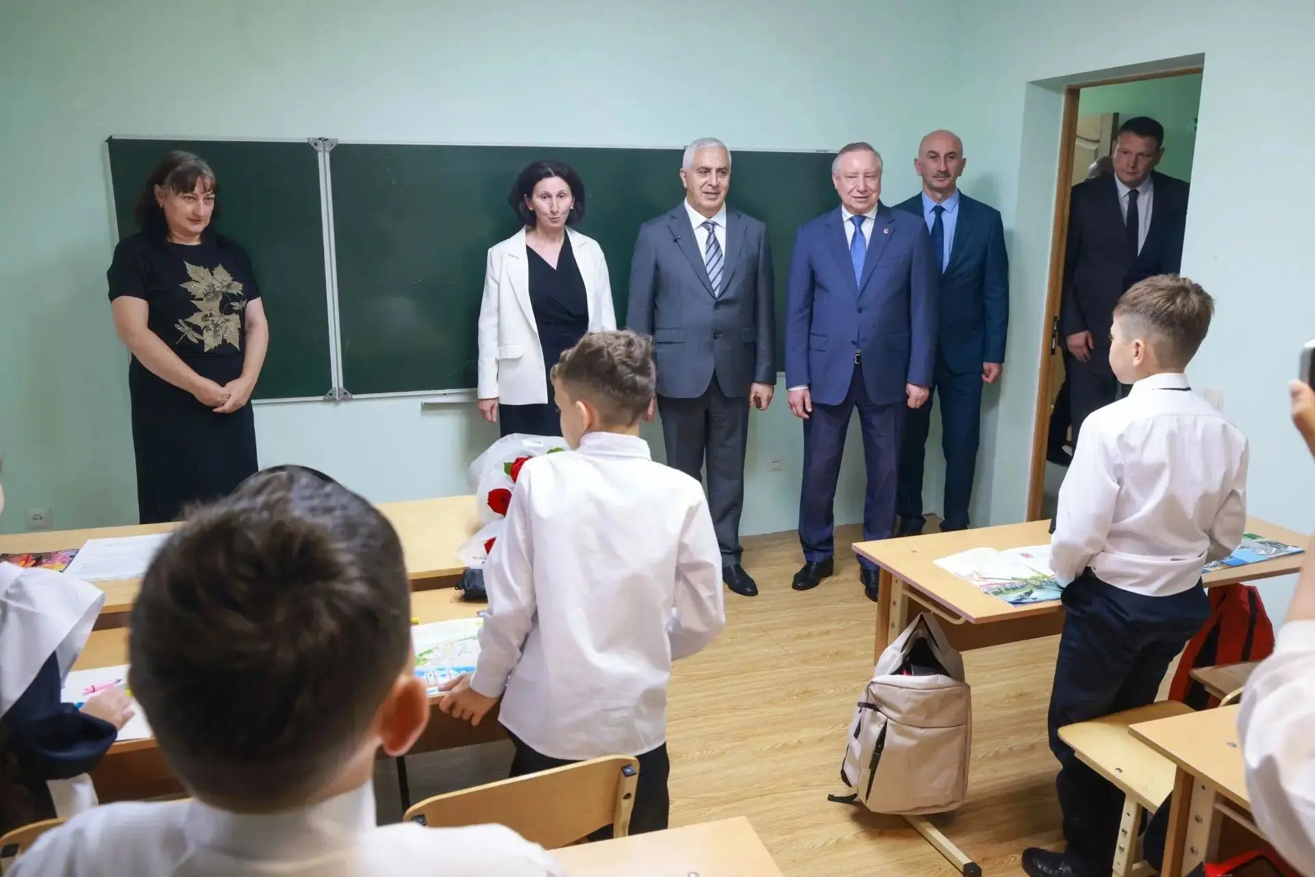 Петербург и Южная Осетия: общий подход к воспитанию молодежи на примере героев