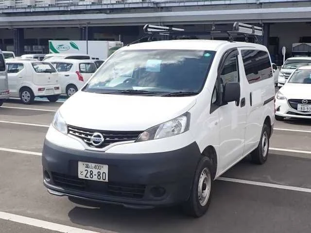 🚘Nissan NV200