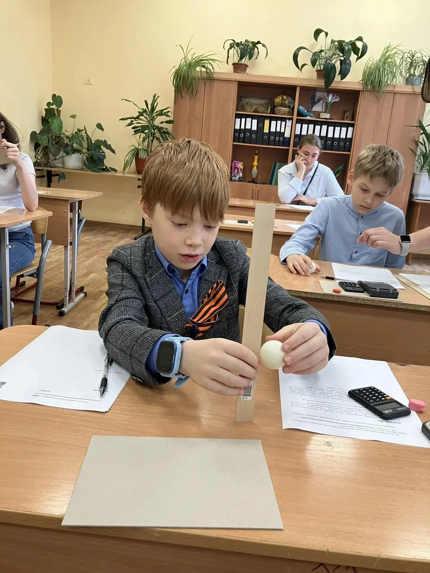 🧠 В школе царила настоящая атмосфера науки и открытий!  Мы провели основной тур олимпиады «Готов к ж