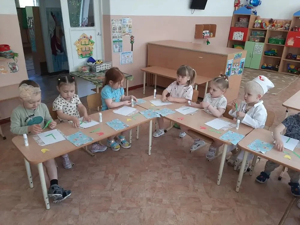 🎨 Творим красоту в группе #РябинушкаДС18: весенние цветы своими руками! 🌼