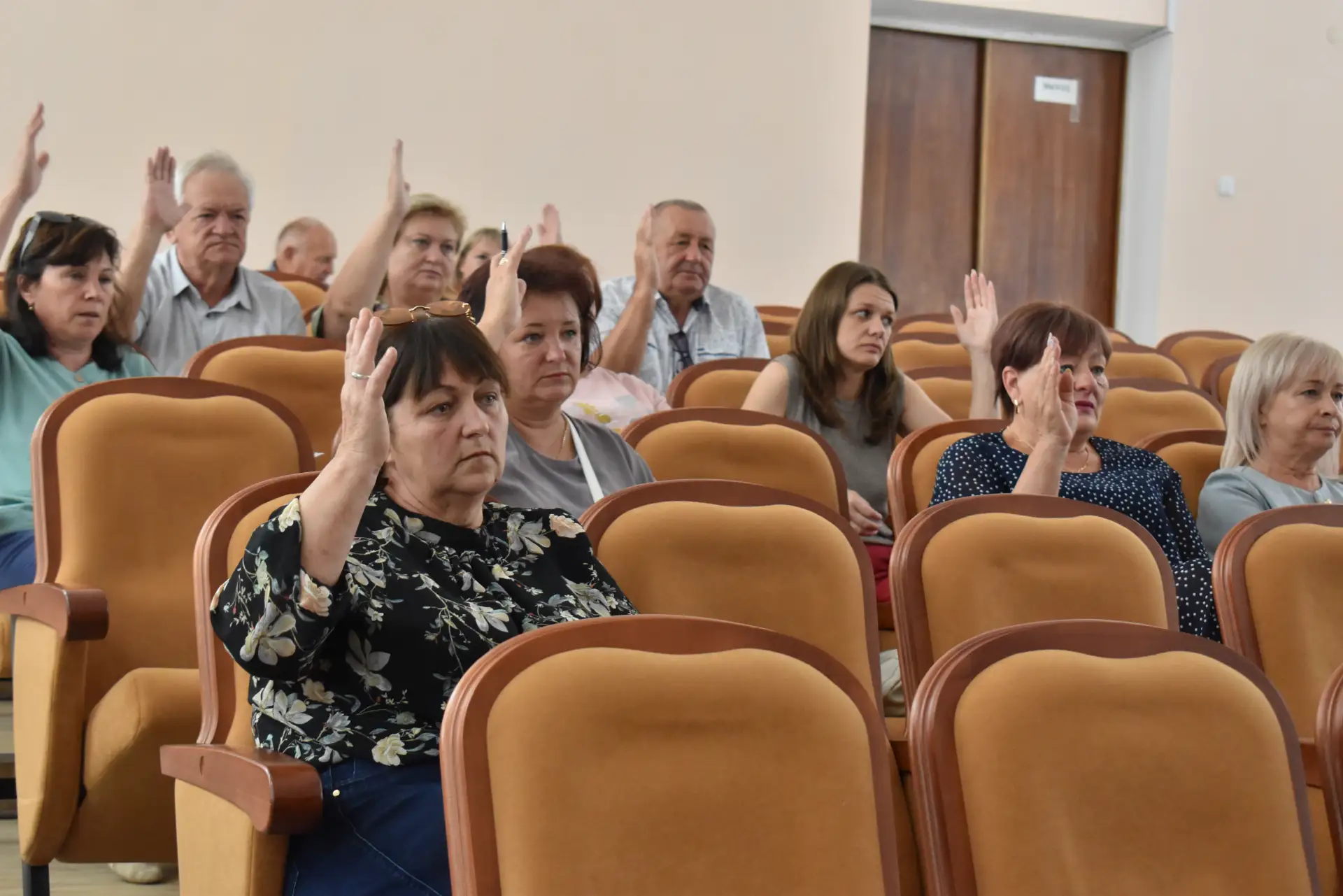 В Красноперекопском районе состоялась сессия районного совета

Депутаты приняли ряд решений по распо