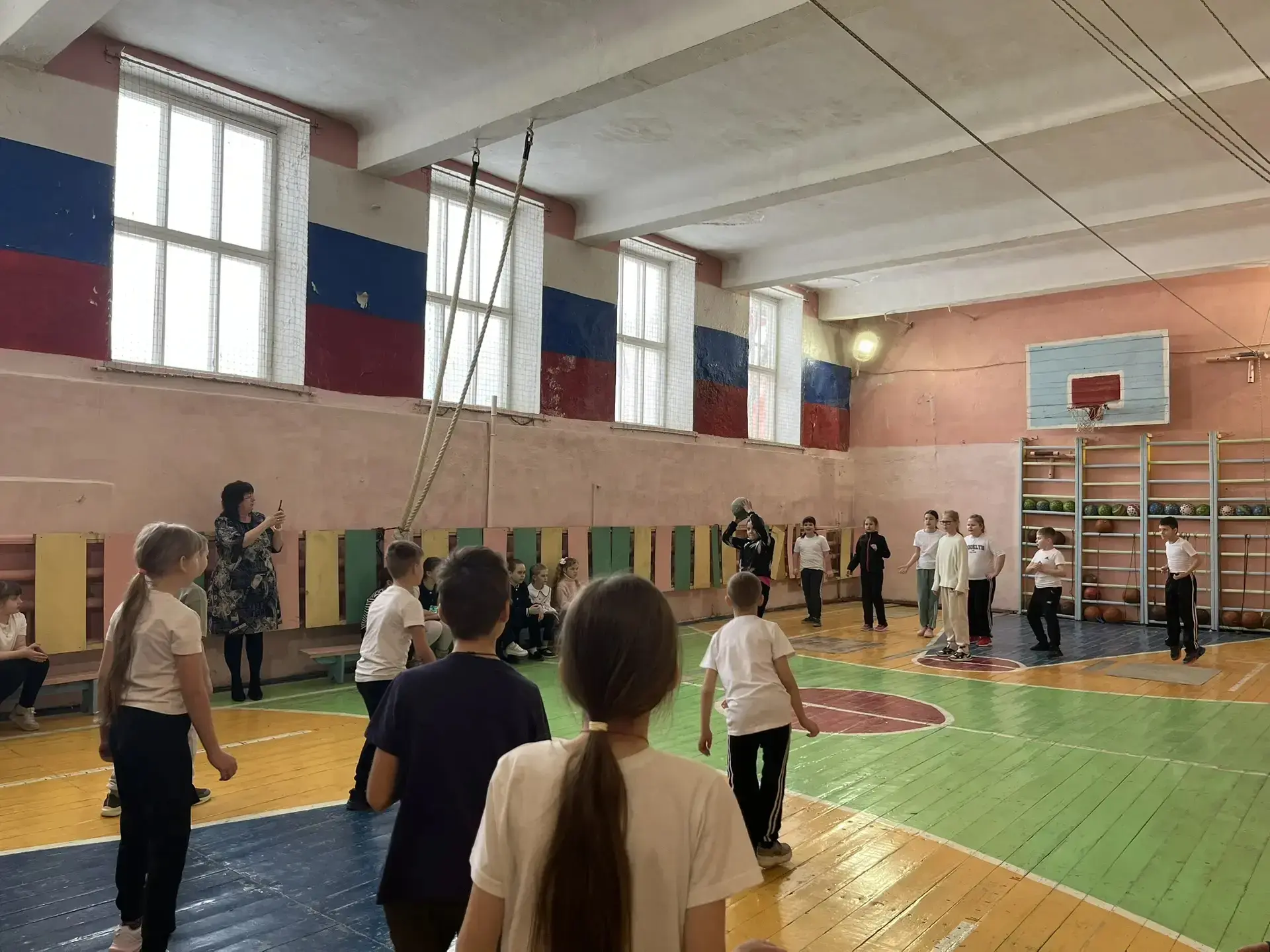 🇷🇺В преддверии Дня защитника Отечества в школе состоялись спортивные соревнования сре...