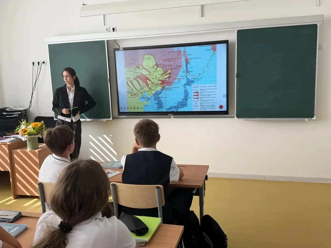 Сегодня среди 8-х классов было проведено мероприятие, приуроченное ко Дню окончания Вто...