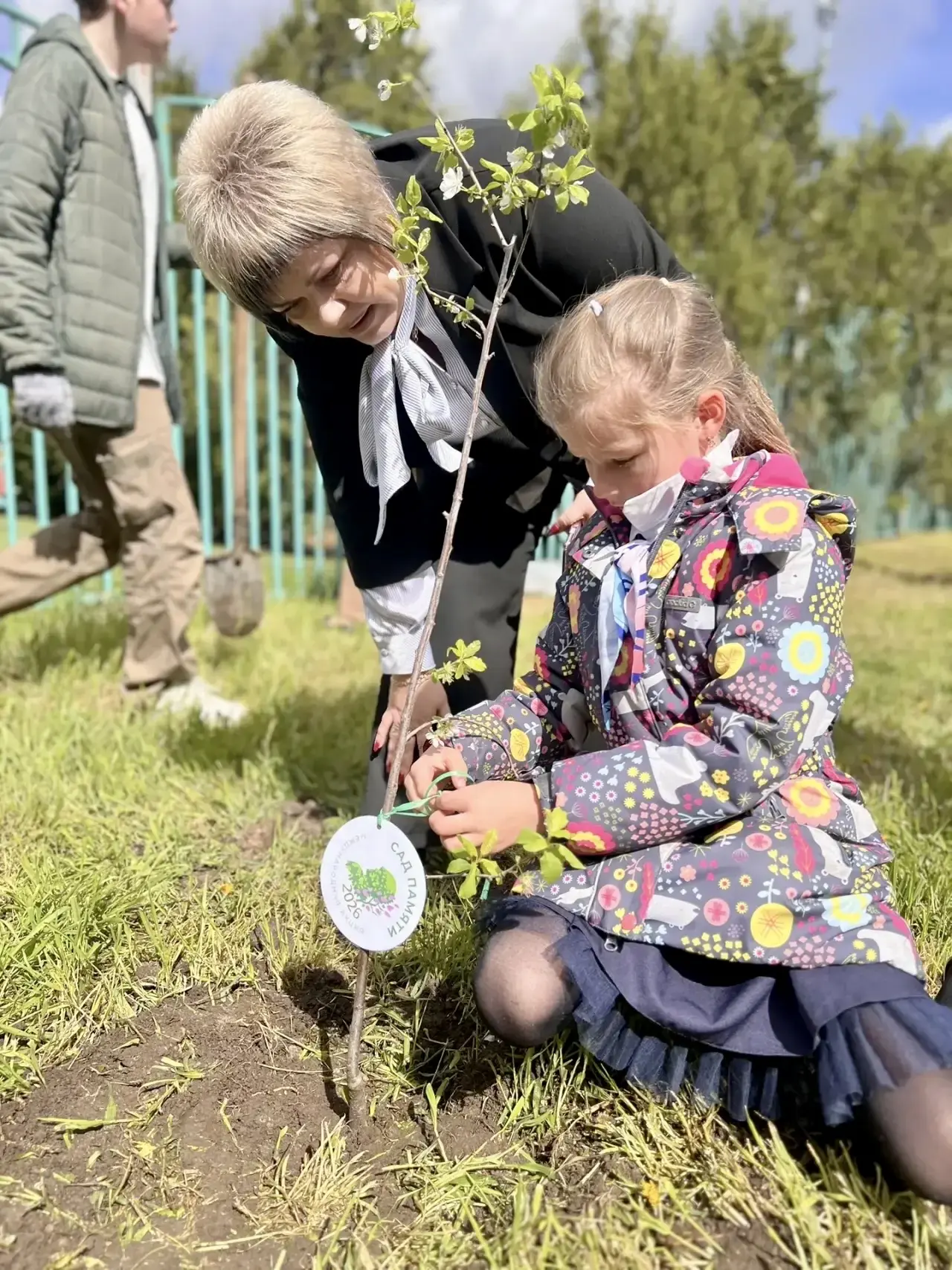 Акция «Сад памяти» в нашей школе!🌳  📌24 апреля МБОУ «Школа-гимназия, детский сад № 25» приняла участ