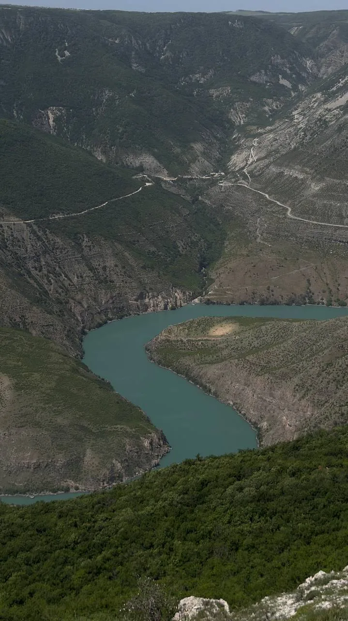 ⛰Фантастические ландшафты, каспийское море, древнейший город России, национальная кухня...