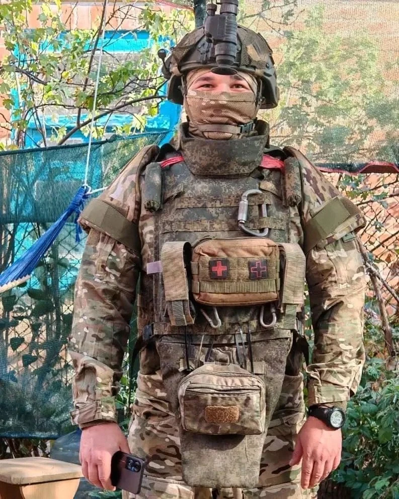Кавалер Ордена Мужества Валерий Назаров передает боевой опыт астраханским защитникам От...