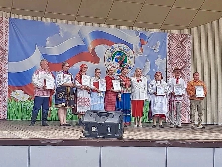 Межрегиональный фольклорный фестиваль «Деснянский хоровод»: ансамбль «Древо» принял участие в меропр