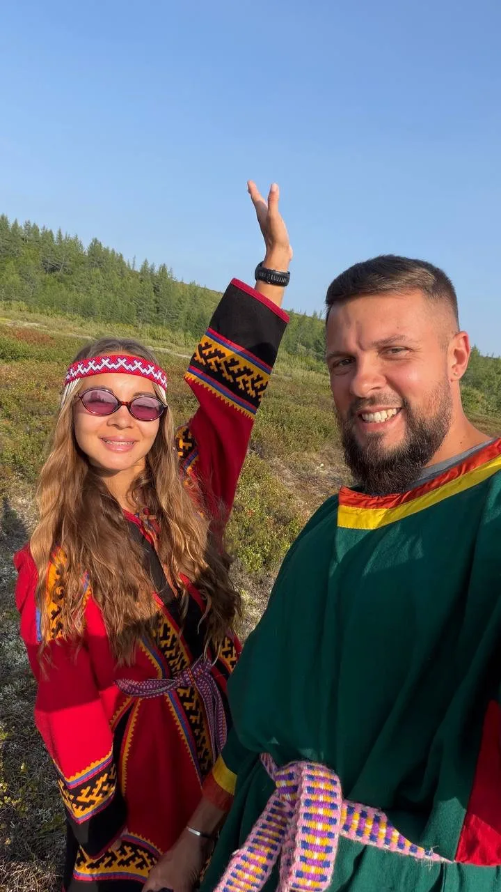 Классный экспириенс устроили! Построили чум под руководством коренных местных жителей -...