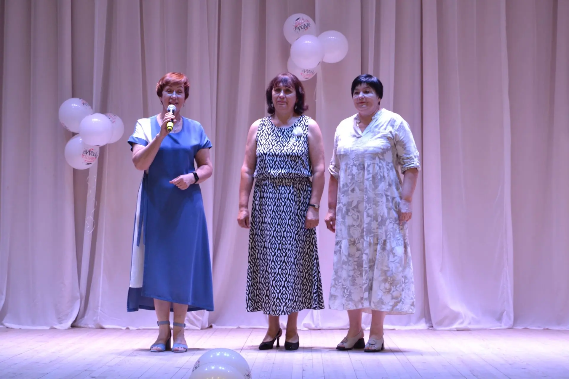 Торжественное вручение аттестатов выпускникам 11-го класса