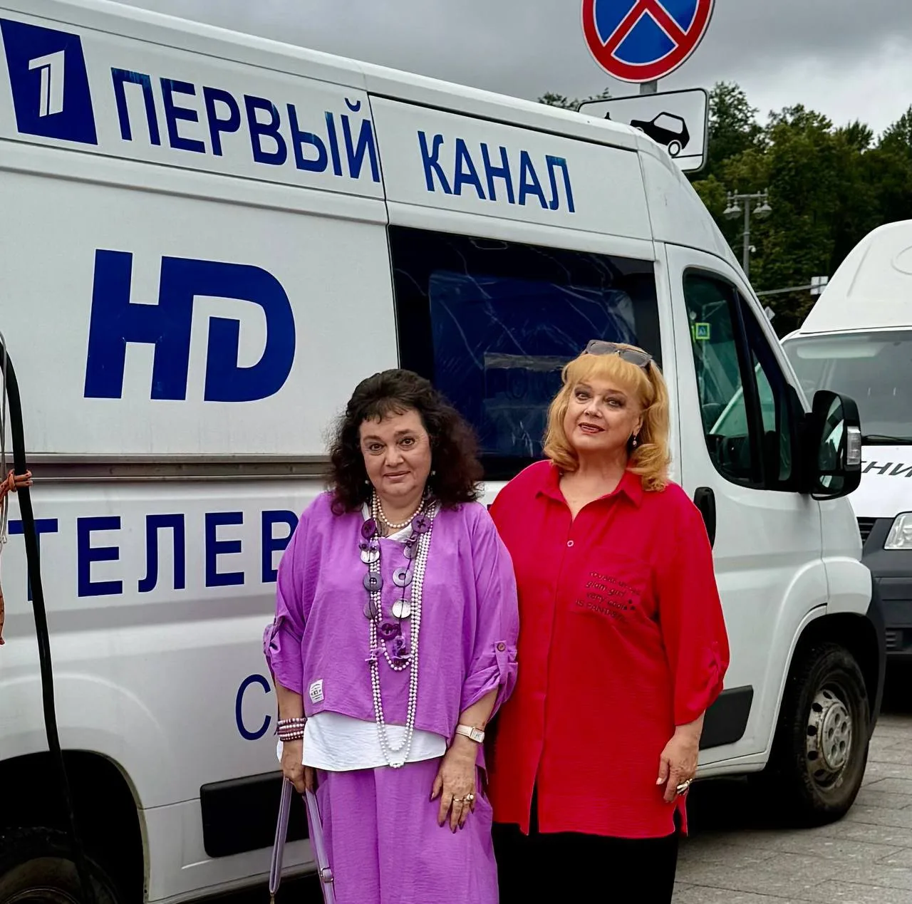🎬 Наш преподаватель - на Первом!

Каринэ Фолиянц - заведующая кафедрой киноискусства, обладательниц