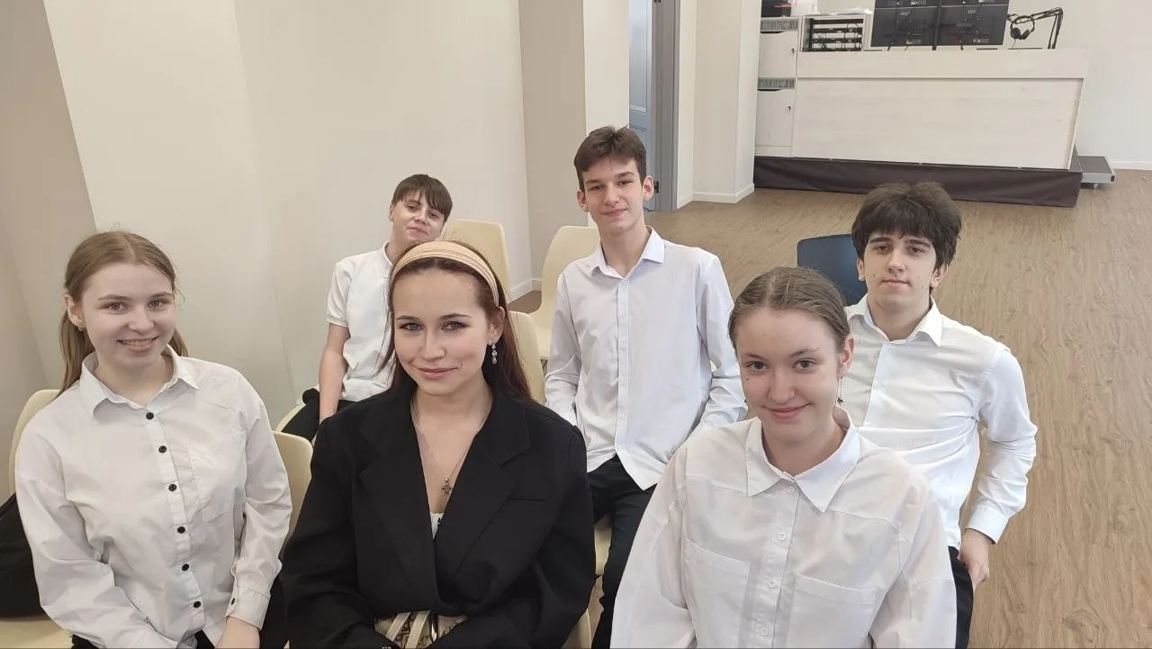 Серебро на театральных подмостках! 🎭🏆  25 марта наша команда гимназистов приняла участие в увлекател