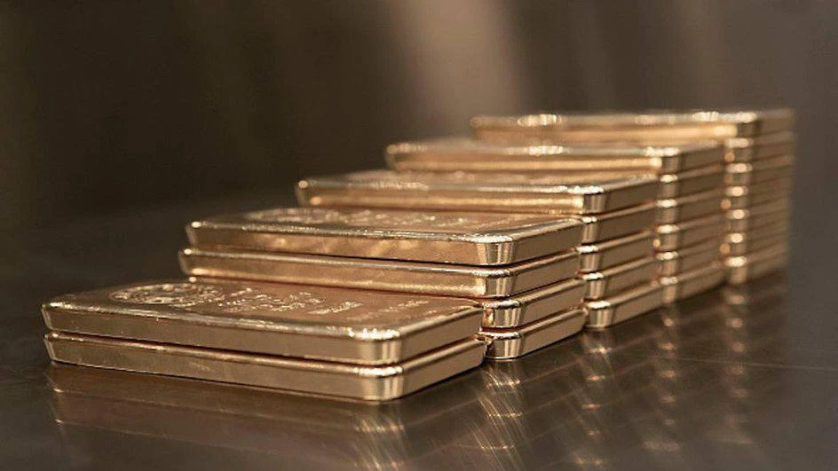 Минфин более чем в пять раз увеличит покупки валюты и золота