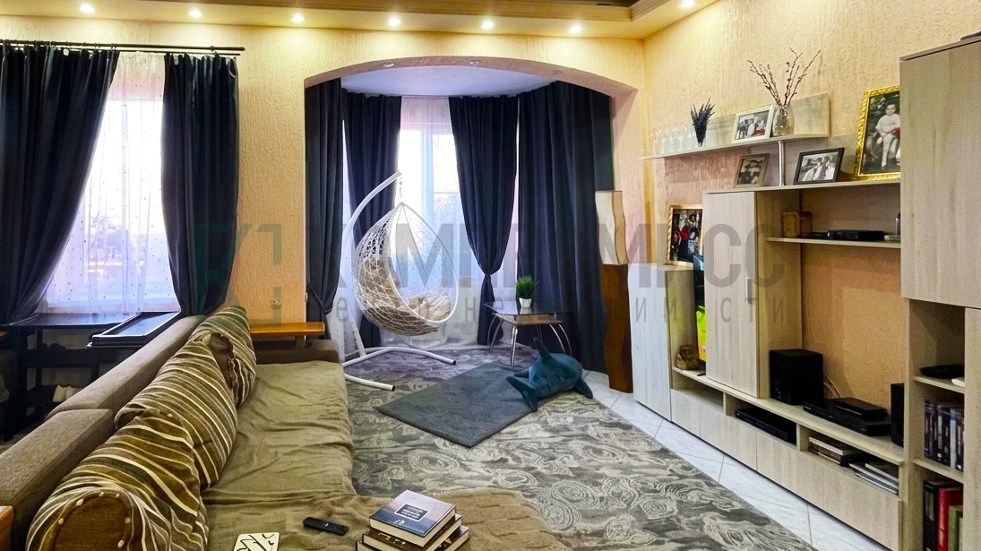 🏠 ID 132274107 Адрес: Краснодарский край, г. Краснодар, п. Плодородный  📍 Дом с высокими потолками и