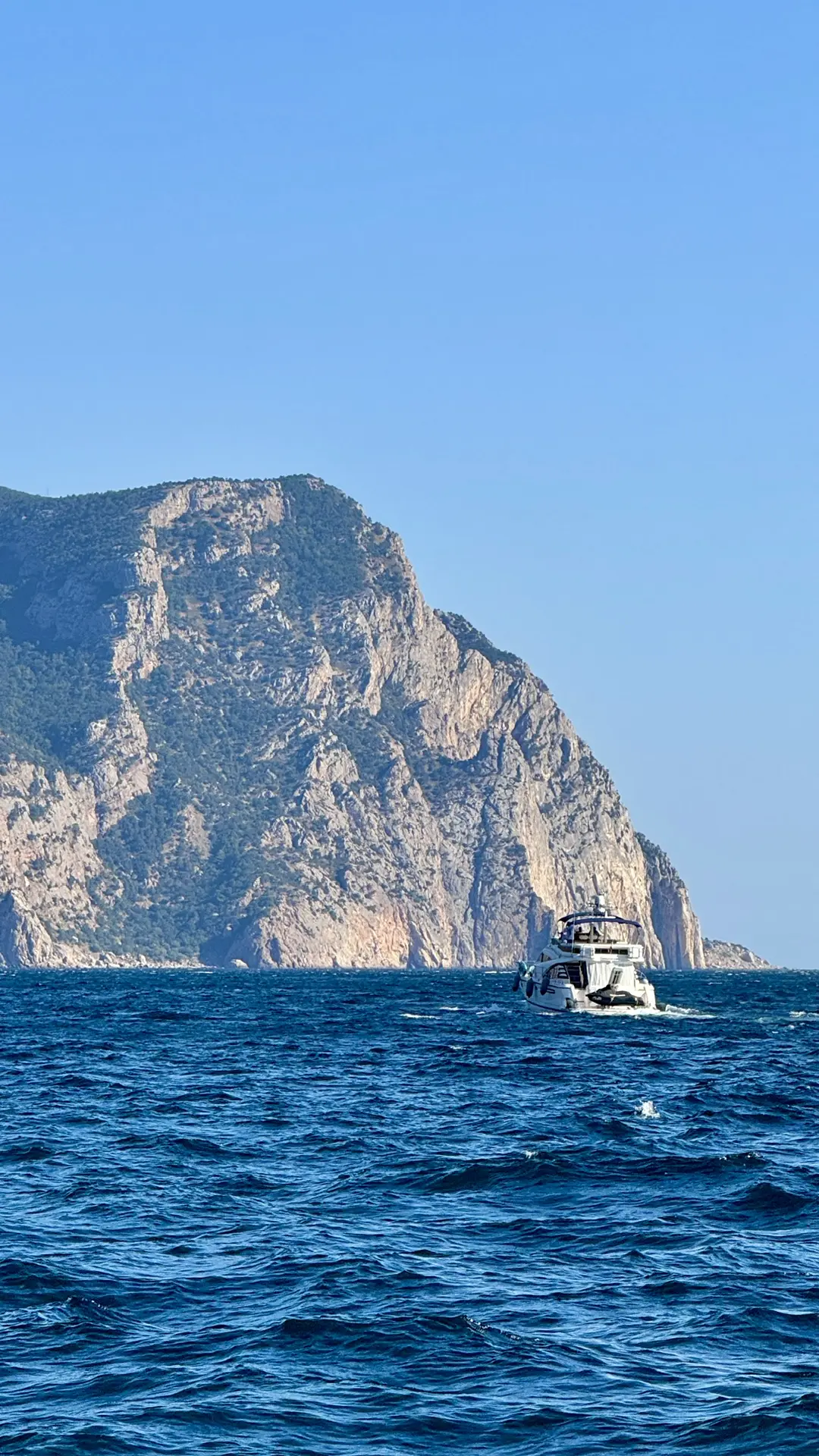 Морская прогулка у берегов Балаклавы 🌊🛥️
