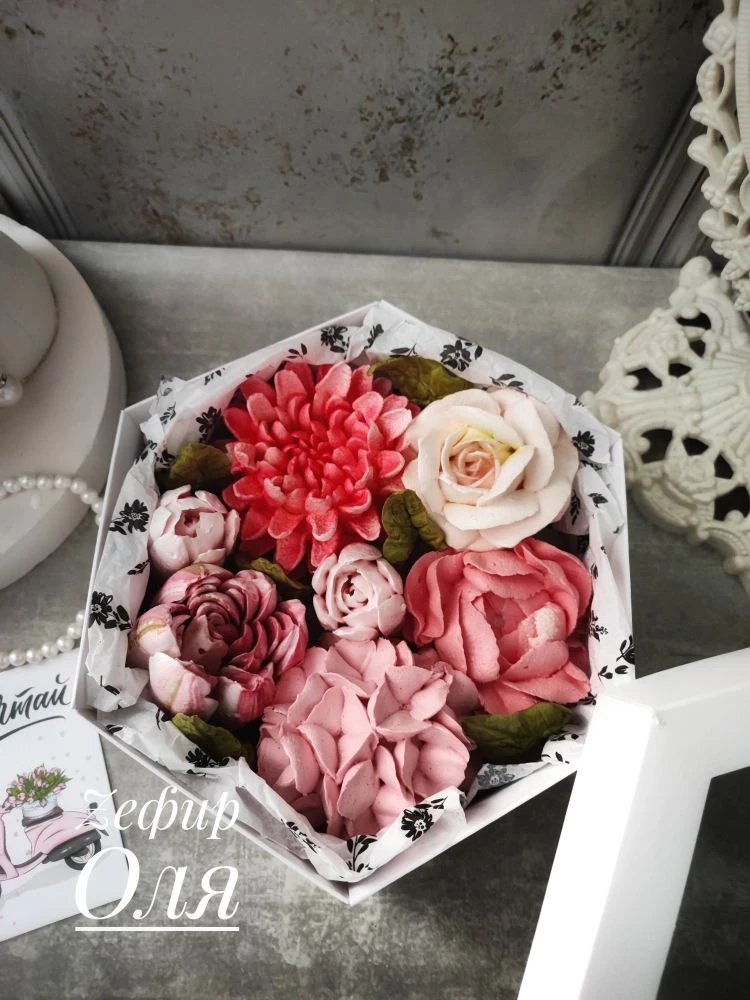 Доброе,красивое, весеннее утро ❤️на улице пасмурно,а у меня красивая нежность в коробоч...