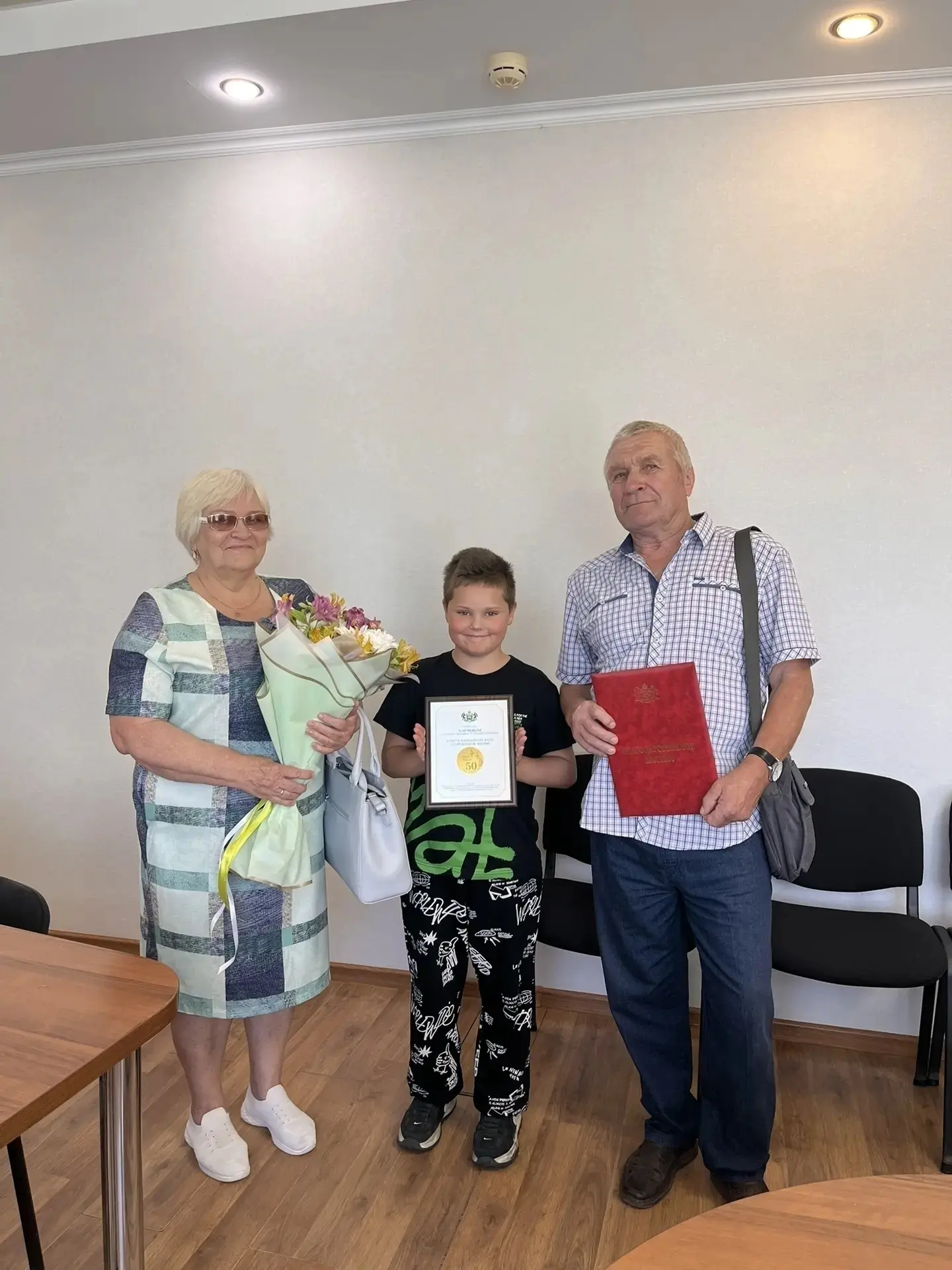 💛 Полвека вместе: в поселке Богандинском чествовали супругов, отметивших золотой юбиле...